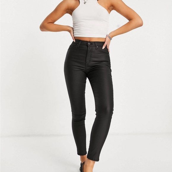 Topshop Denim - Topshop Jamie Jeans in Coated Black